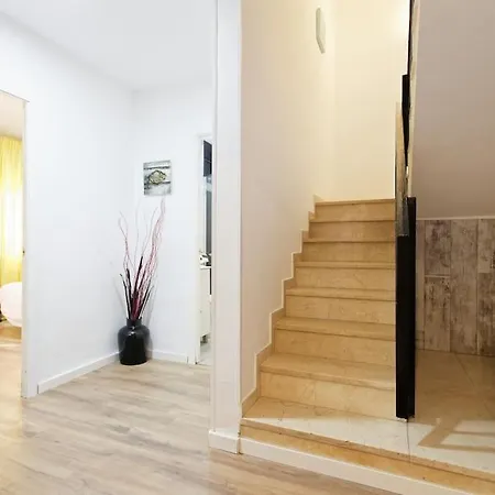 Fantastic House With Jacuzzi Holiday home *