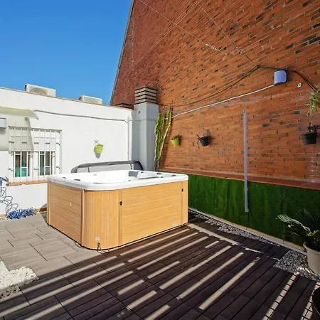 Fantastic House With Jacuzzi * Barcelona